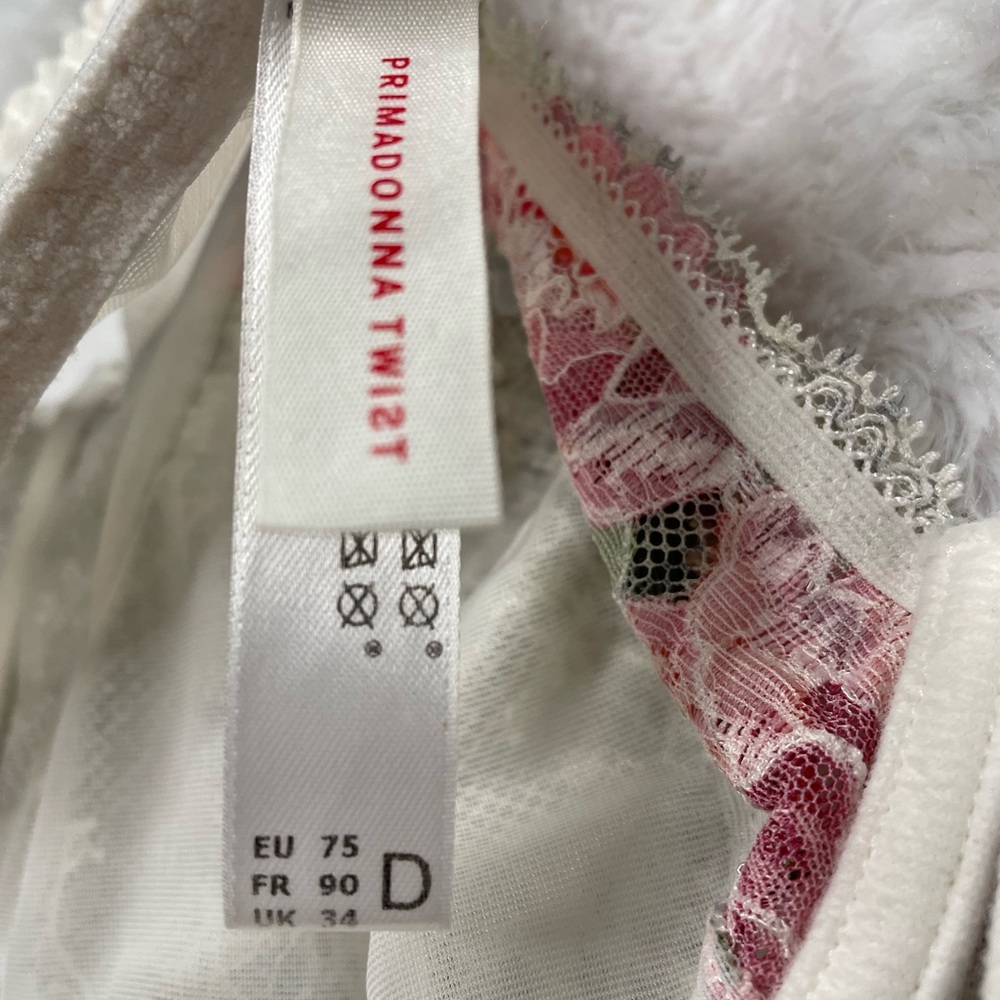 Bra - Picture 2 of 3